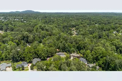 2795 Bentwood Drive, Marietta, GA 30062 - Photo 32