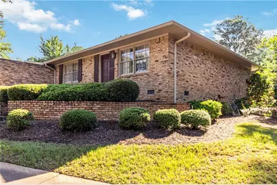 3301 Stonecrest Court, Atlanta, GA 30341 - Photo 2