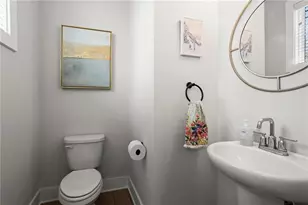 144 Chestnut Cir, Atlanta, GA 30342 - Photo 8
