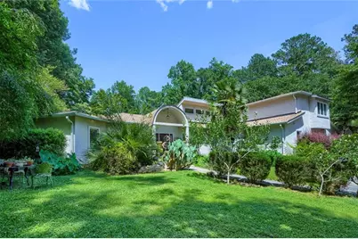 2742 Cliffview Drive SW, Lilburn, GA 30047 - Photo 4