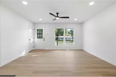 8399 Attleboro Drive, Jonesboro, GA 30238 - Photo 6