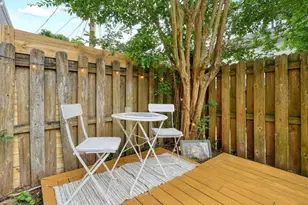 136 Peachtree Memorial Dr NW, Atlanta, GA 30309 - Photo 30