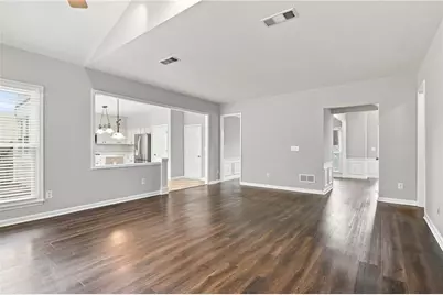 7765 Llangollen Way, Cumming, GA 30041 - Photo 4