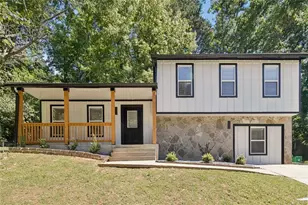 708 Greenhedge Dr, Stone Mountain, GA 30088 - Photo 2