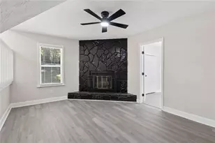 708 Greenhedge Dr, Stone Mountain, GA 30088 - Photo 16