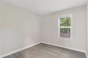 708 Greenhedge Dr, Stone Mountain, GA 30088 - Photo 22