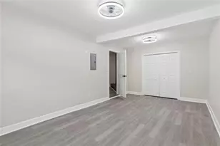 708 Greenhedge Dr, Stone Mountain, GA 30088 - Photo 24