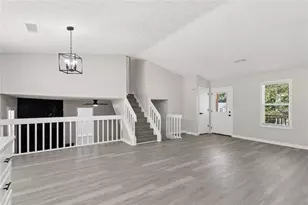 708 Greenhedge Dr, Stone Mountain, GA 30088 - Photo 12