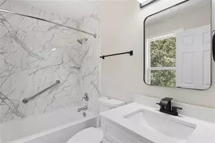 708 Greenhedge Dr, Stone Mountain, GA 30088 - Photo 20