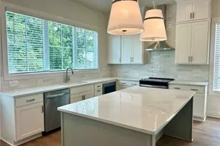 2652 Mackintosh Ct, Brookhaven, GA 30319 - Photo 2