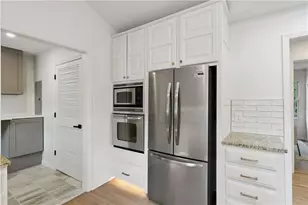 1307 Sylvan Cir NE, Brookhaven, GA 30319 - Photo 16