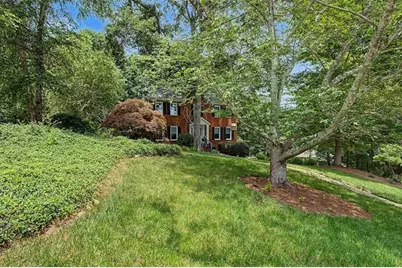 5240 Shasta Way, Marietta, GA 30062 - Photo 6