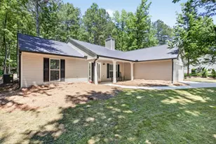 1944 Diamond Ridge Dr, Statham, GA 30666 - Photo 2