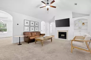 1944 Diamond Ridge Dr, Statham, GA 30666 - Photo 4
