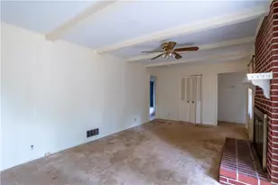 1334 Sherri Ln, Sugar Hill, GA 30518 - Photo 8