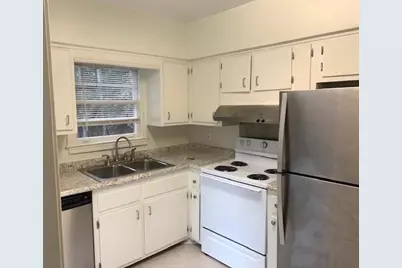 977 Lindridge Way NE, Atlanta, GA 30324 - Photo 6