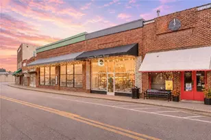 28 N Main St, Ellijay, GA 30540 - Photo 2