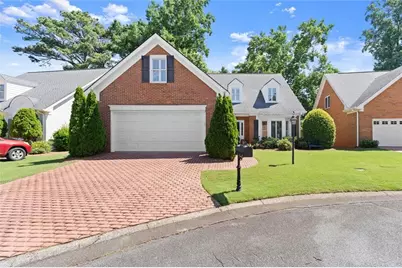 567 N Palisades Circle SE, Marietta, GA 30067 - Photo 2