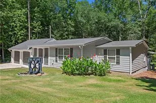192 Hoke St, Maysville, GA 30558 - Photo 2