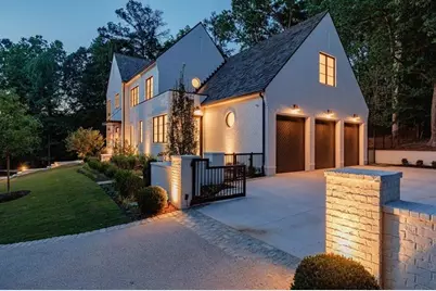 2983 Habersham Court NW, Atlanta, GA 30305 - Photo 4