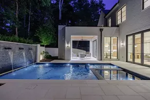 2983 Habersham Ct NW, Atlanta, GA 30305 - Photo 2