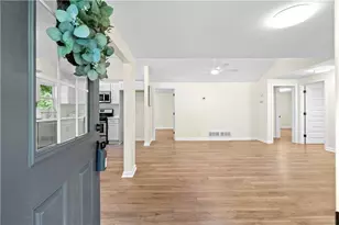 4483 Collins Cir, Acworth, GA 30101 - Photo 8