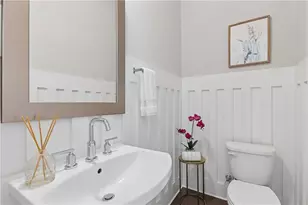 4302 Parkside Pl, Atlanta, GA 30342 - Photo 16