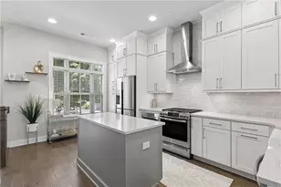 4302 Parkside Pl, Atlanta, GA 30342 - Photo 10