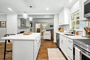6838 Brandon Mill Rd NW, Sandy Springs, GA 30328 - Photo 4