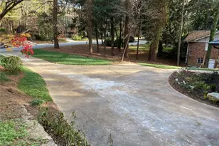 6838 Brandon Mill Rd NW, Sandy Springs, GA 30328 - Photo 24