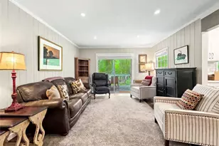6838 Brandon Mill Rd NW, Sandy Springs, GA 30328 - Photo 10
