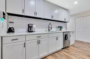 2841 Waters Rd SW, Atlanta, GA 30354 - Photo 12