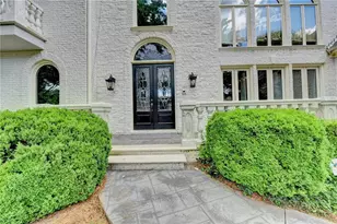 645 Falls Bay Ct, Alpharetta, GA 30022 - Photo 2