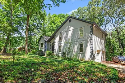 6726 Pin Oak Drive, Douglasville, GA 30135 - Photo 2