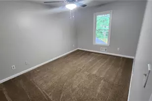 2595 Golfview Terrace SE, Conyers, GA 30013 - Photo 10