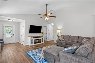 4707 Sweetwater Dr, Gainesville, GA 30504 - Photo 6