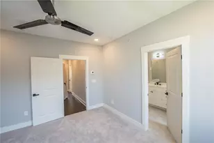 1048 Claudette Colvin Ct, Atlanta, GA 30318 - Photo 10