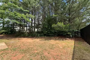 330 Crestfield Cir, Covington, GA 30016 - Photo 8
