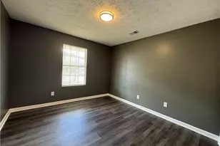 330 Crestfield Cir, Covington, GA 30016 - Photo 6