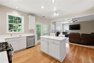 3938 Lullwater Main NW, Kennesaw, GA 30144 - Photo 24