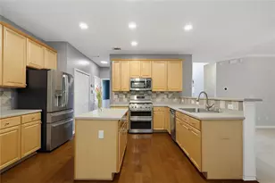 320 Hillside Manor Dr, Sugar Hill, GA 30518 - Photo 18