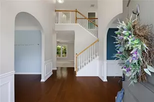 320 Hillside Manor Dr, Sugar Hill, GA 30518 - Photo 4