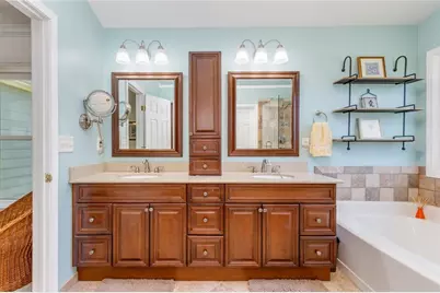 320 Hillside Manor Drive, Sugar Hill, GA 30518 - Photo 52