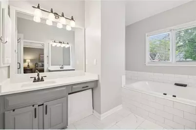 1192 Brookhaven Glen NE, Atlanta, GA 30319 - Photo 12