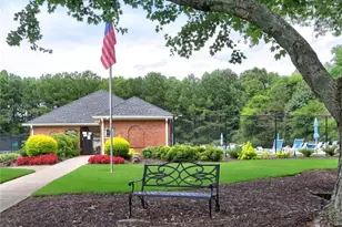 215 Hidden Meadow Dr, Alpharetta, GA 30004 - Photo 40