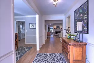 215 Hidden Meadow Dr, Alpharetta, GA 30004 - Photo 4