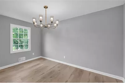 4872 Arrowhead Trail West SW, Lilburn, GA 30047 - Photo 4
