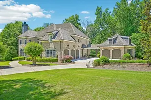 880 Crabapple Hl, Alpharetta, GA 30004 - Photo 2