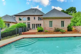 2320 Sugarloaf Club Dr, Duluth, GA 30097 - Photo 2