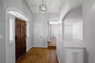 105 Spruell Springs Rd, Atlanta, GA 30342 - Photo 4